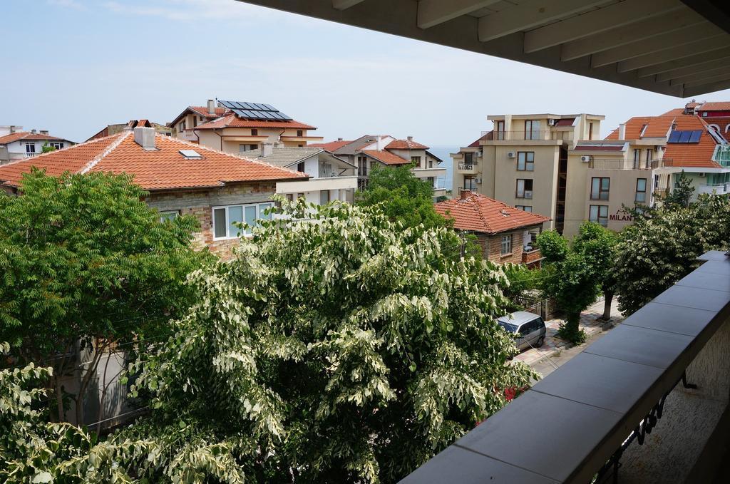פרימורסקו Lilia 2 Family Hotel חדר תמונה